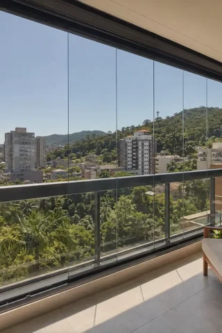 service-balcony